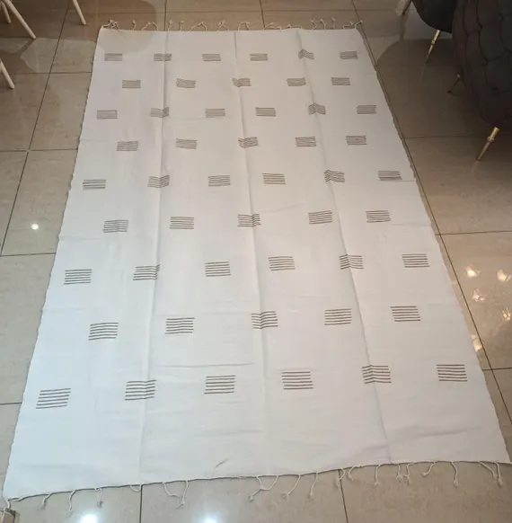 Moroccan Flatweave Rug | Cream and Beige Geometric Design | Lili | 262 × 153 cm